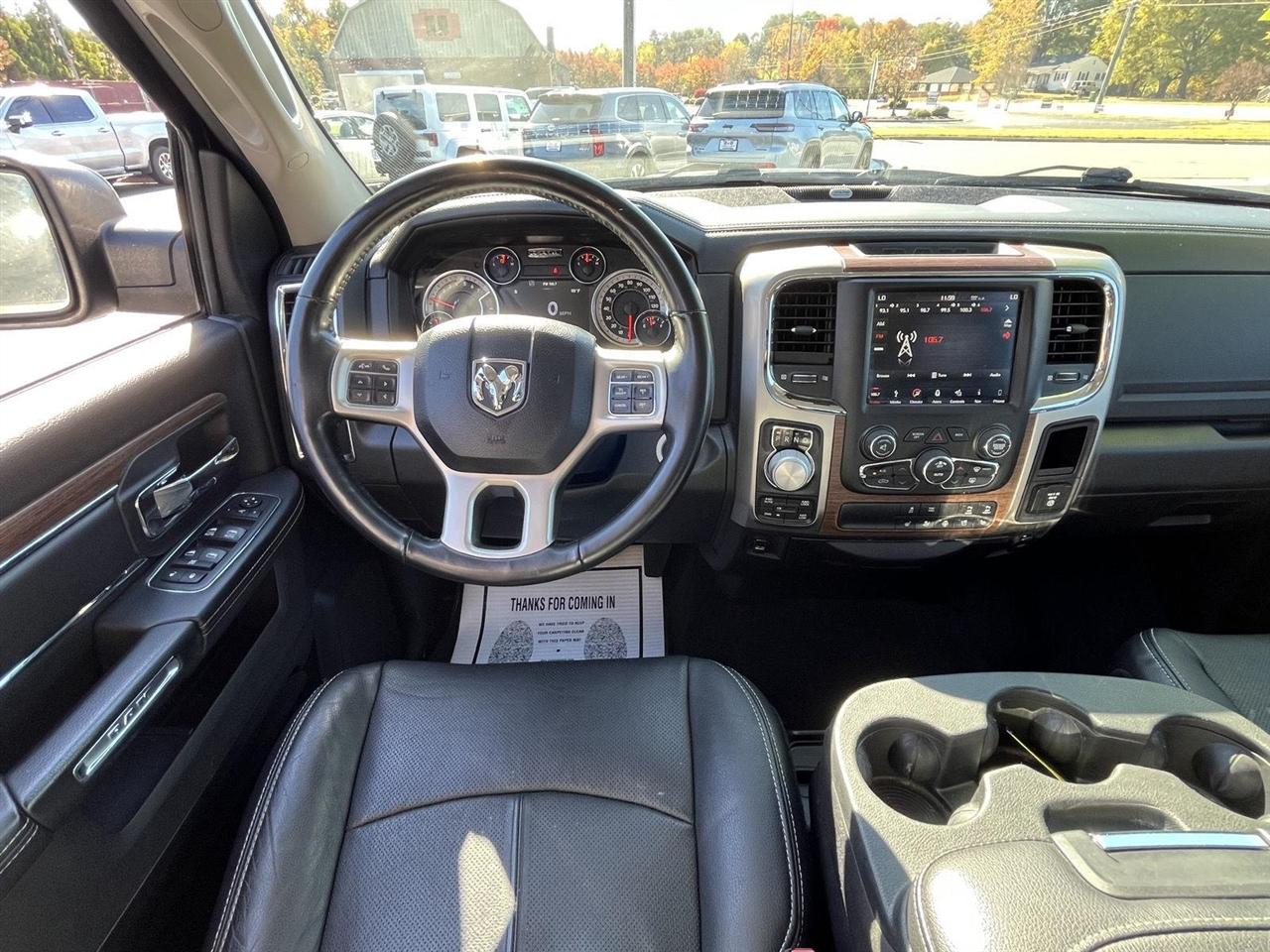RAM 1500 Laramie Crew Cab SWB 4WD 2018