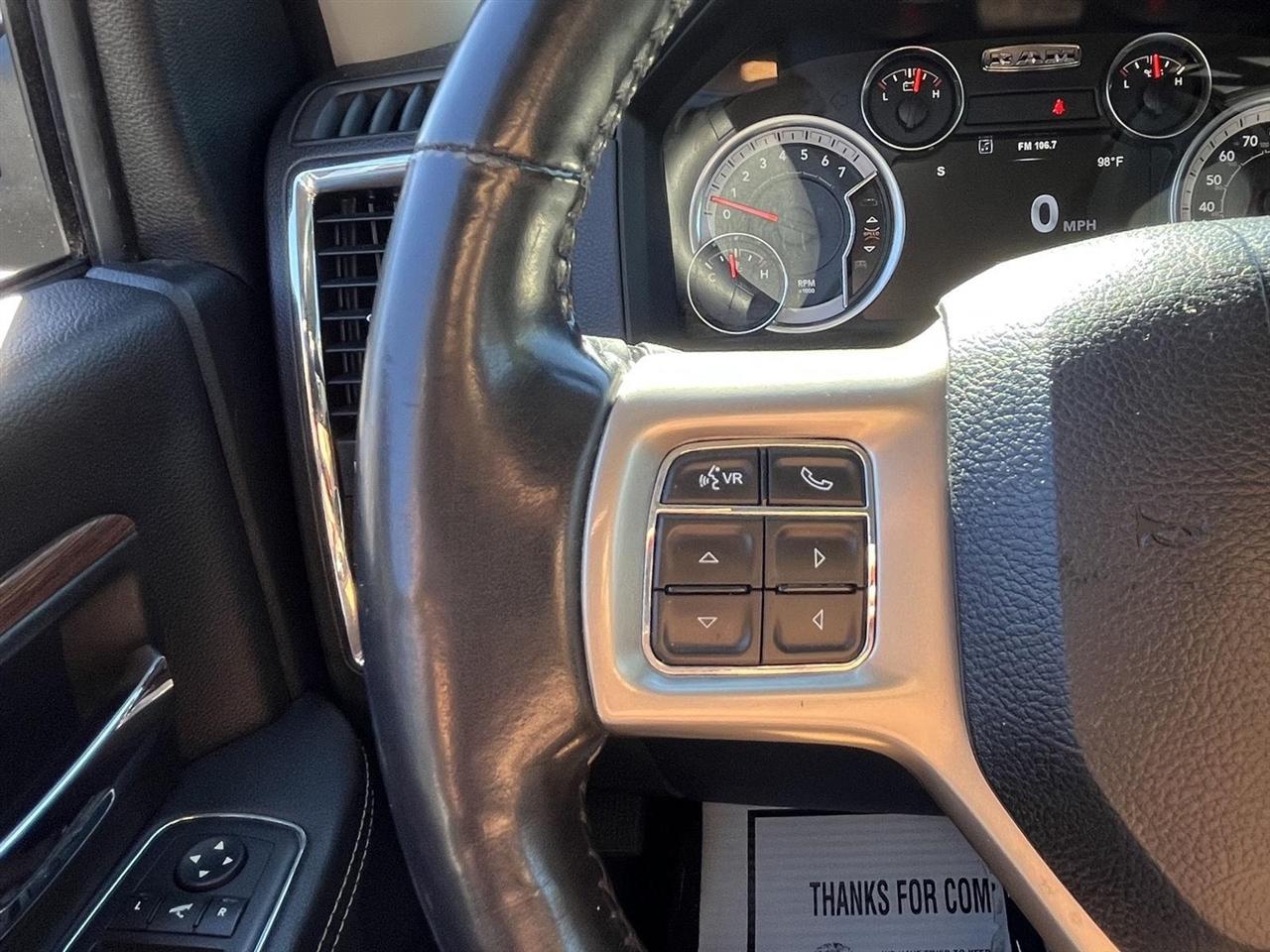 RAM 1500 Laramie Crew Cab SWB 4WD 2018