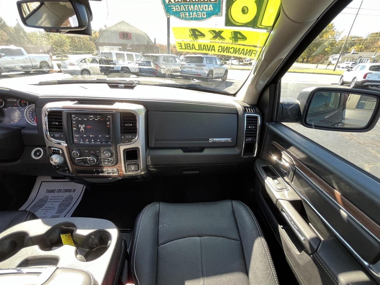 RAM 1500 Laramie Crew Cab SWB 4WD 2018