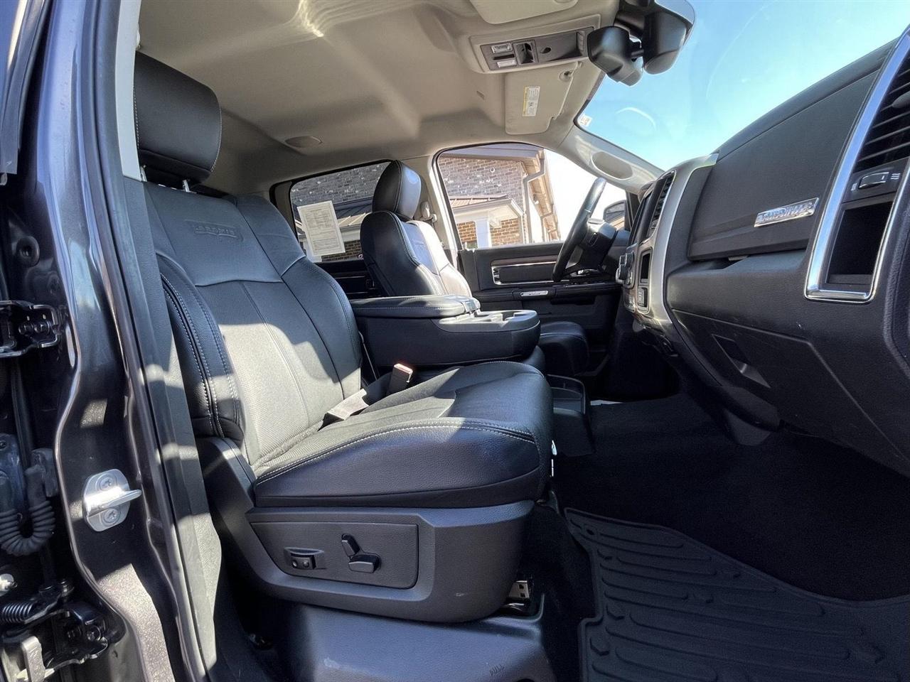 RAM 1500 Laramie Crew Cab SWB 4WD 2018