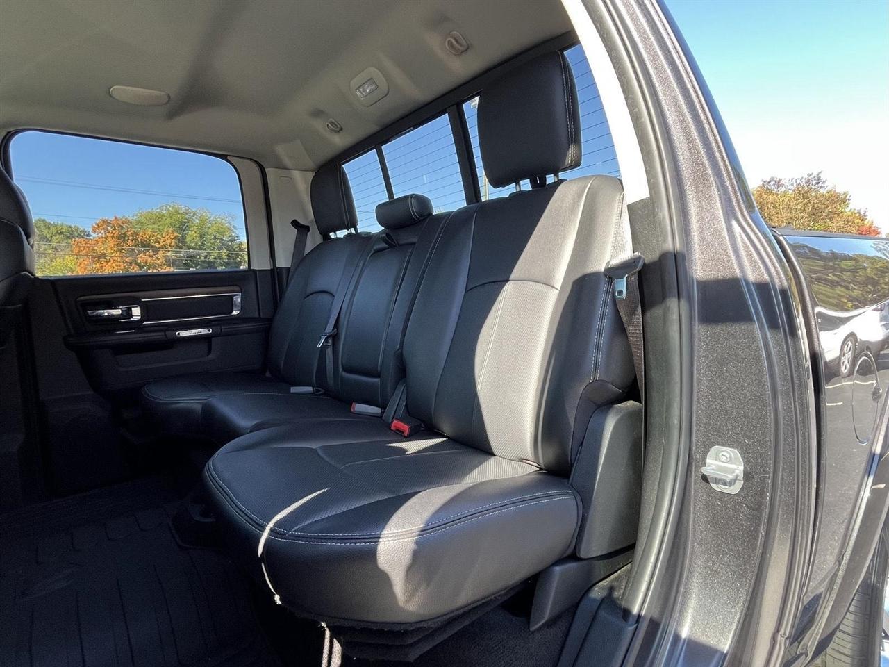 RAM 1500 Laramie Crew Cab SWB 4WD 2018