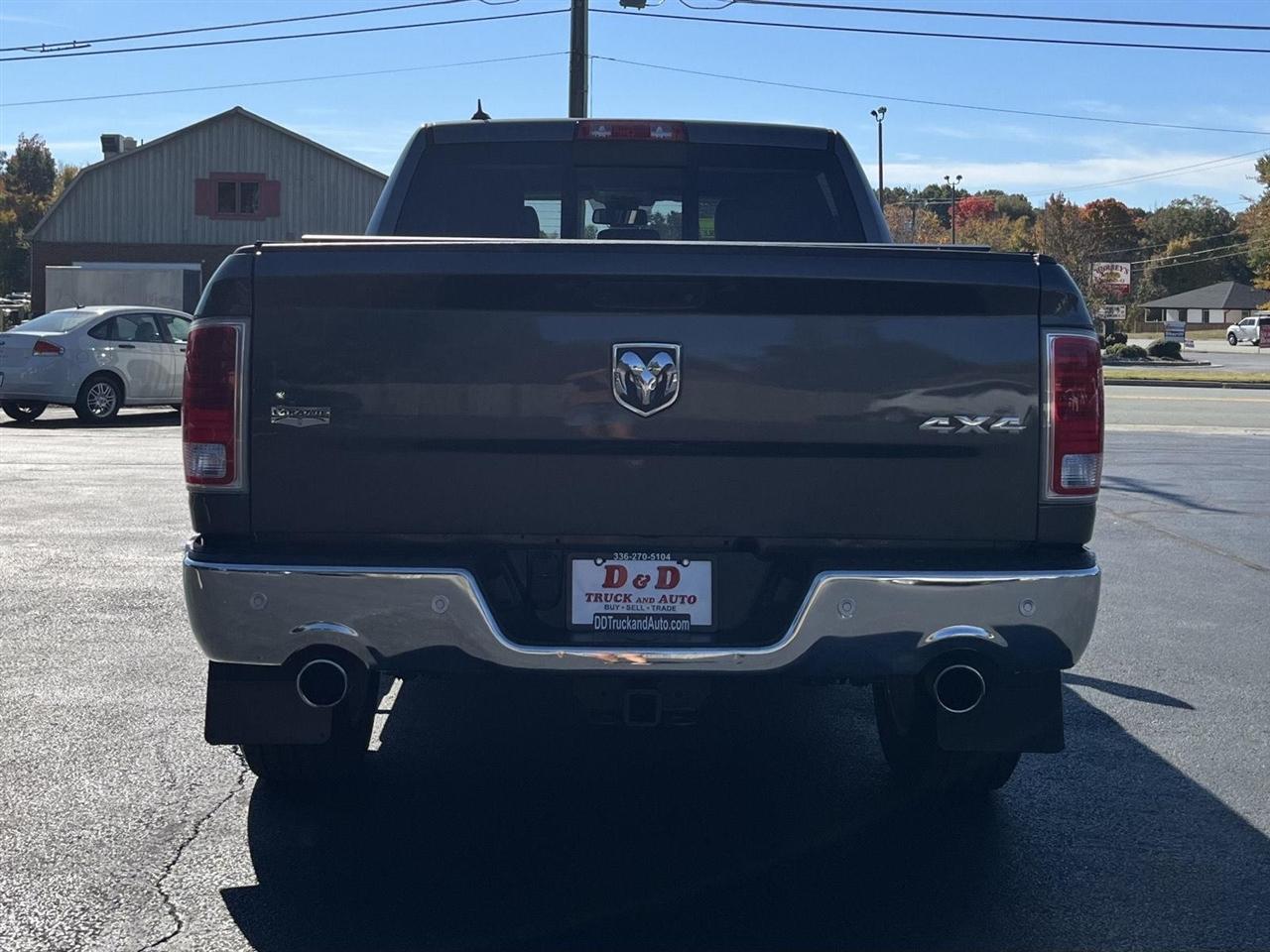 RAM 1500 Laramie Crew Cab SWB 4WD 2018
