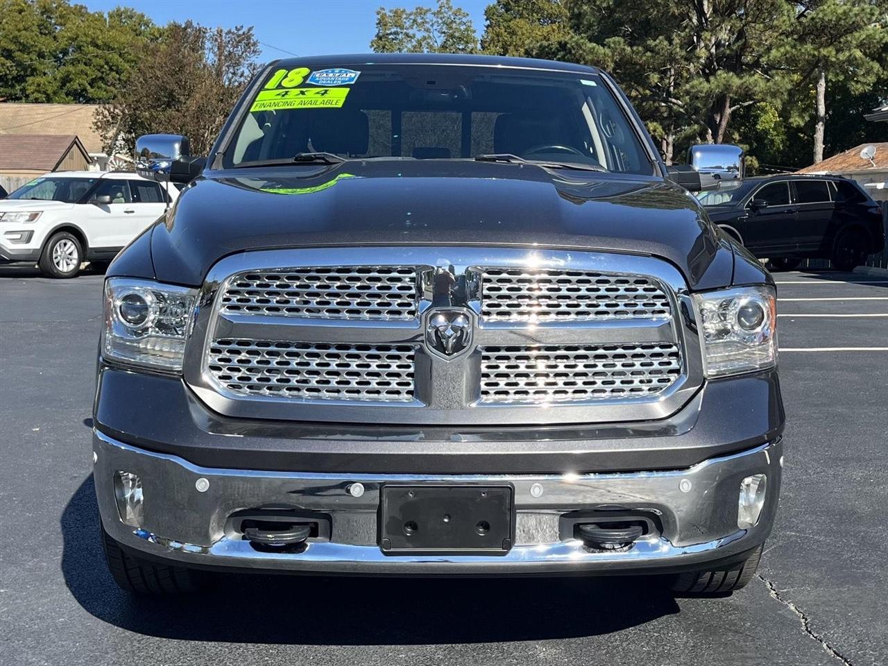 RAM 1500 Laramie Crew Cab SWB 4WD 2018