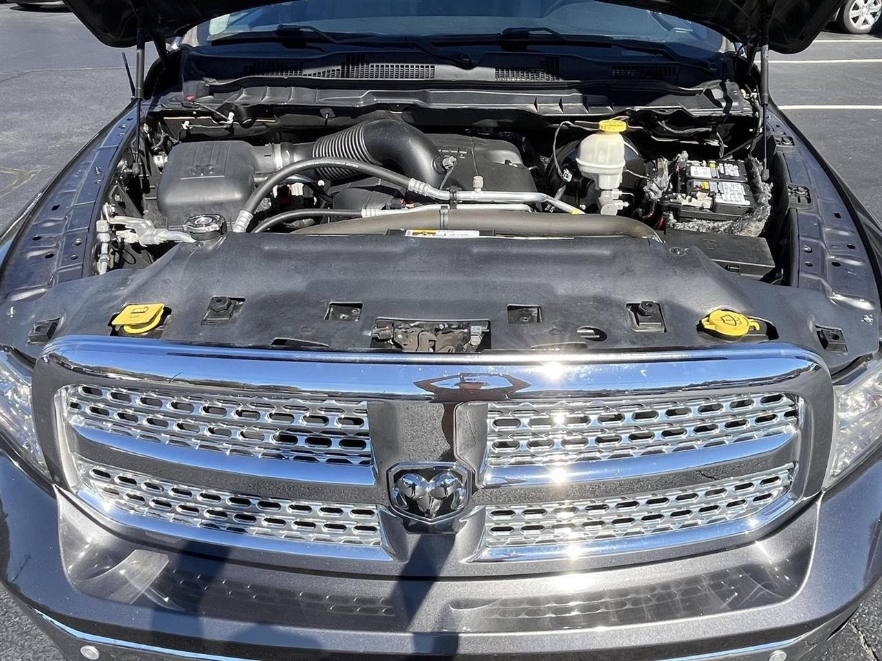 RAM 1500 Laramie Crew Cab SWB 4WD 2018
