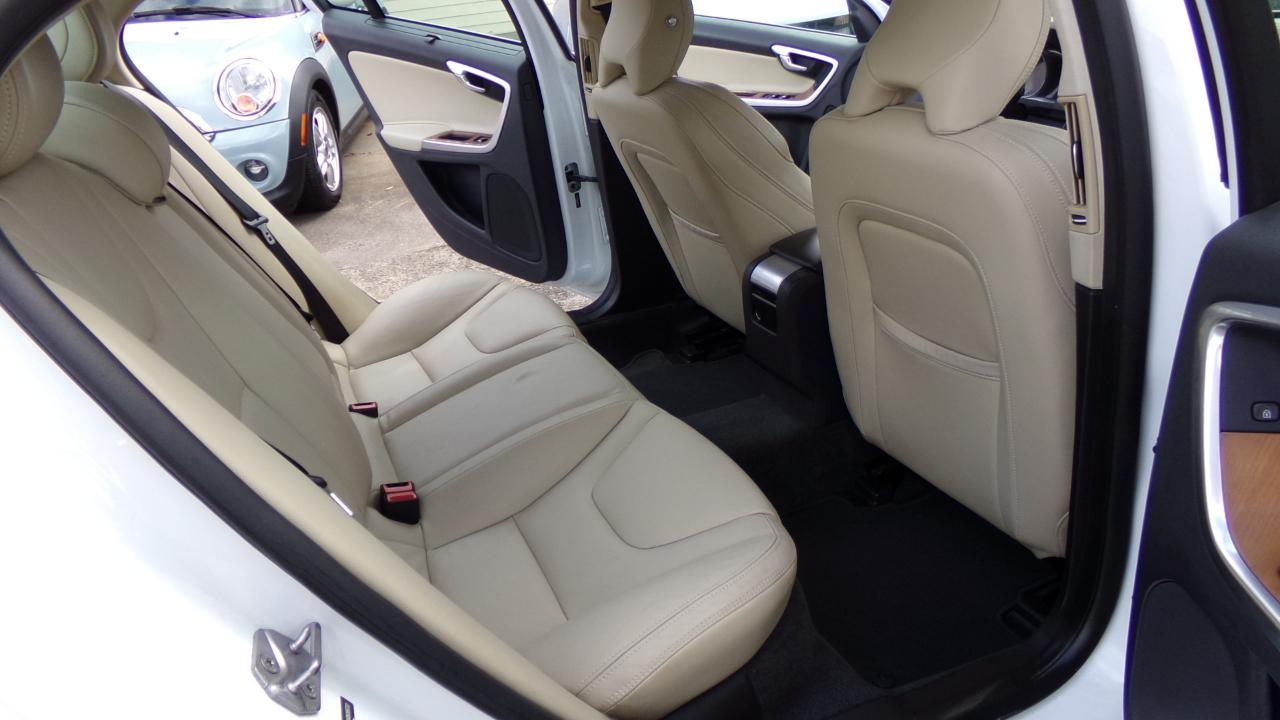 Volvo S60 Inscription 4dr Sdn T5 Drive-E Premier FWD 2016