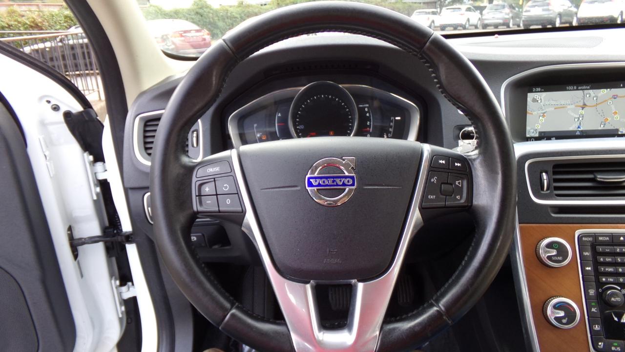 Volvo S60 Inscription 4dr Sdn T5 Drive-E Premier FWD 2016