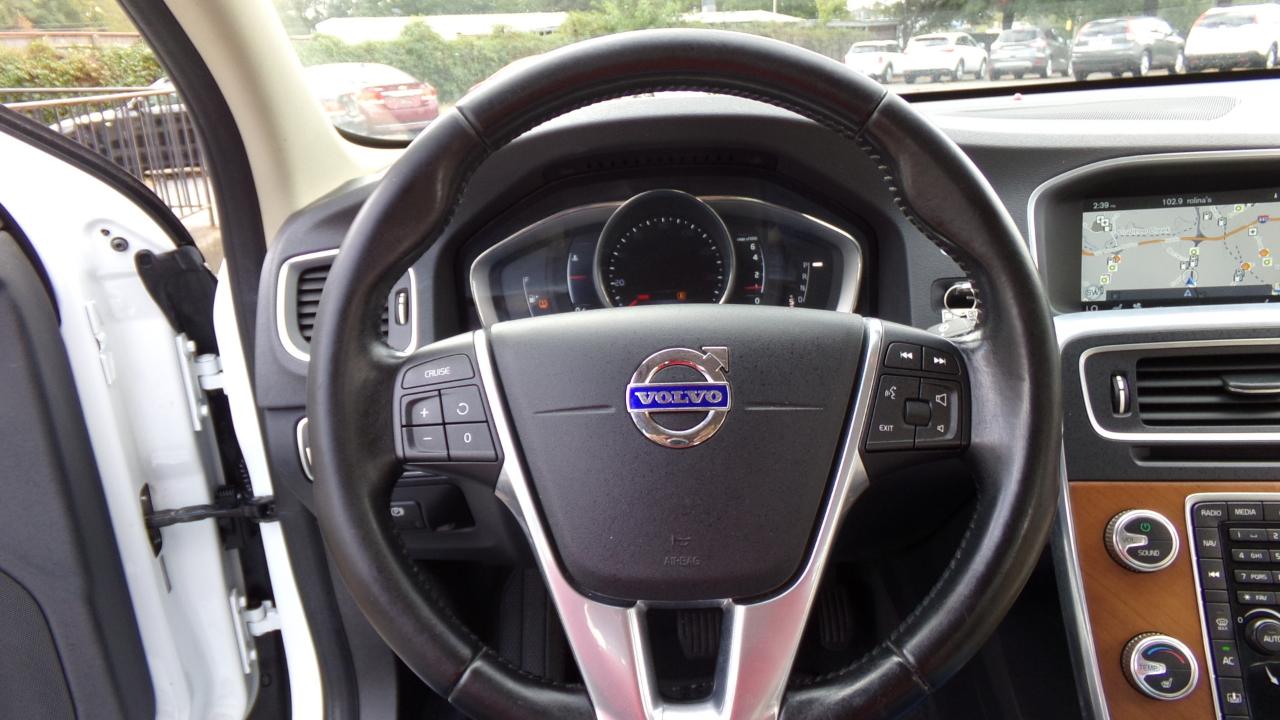 Volvo S60 Inscription 4dr Sdn T5 Drive-E Premier FWD 2016