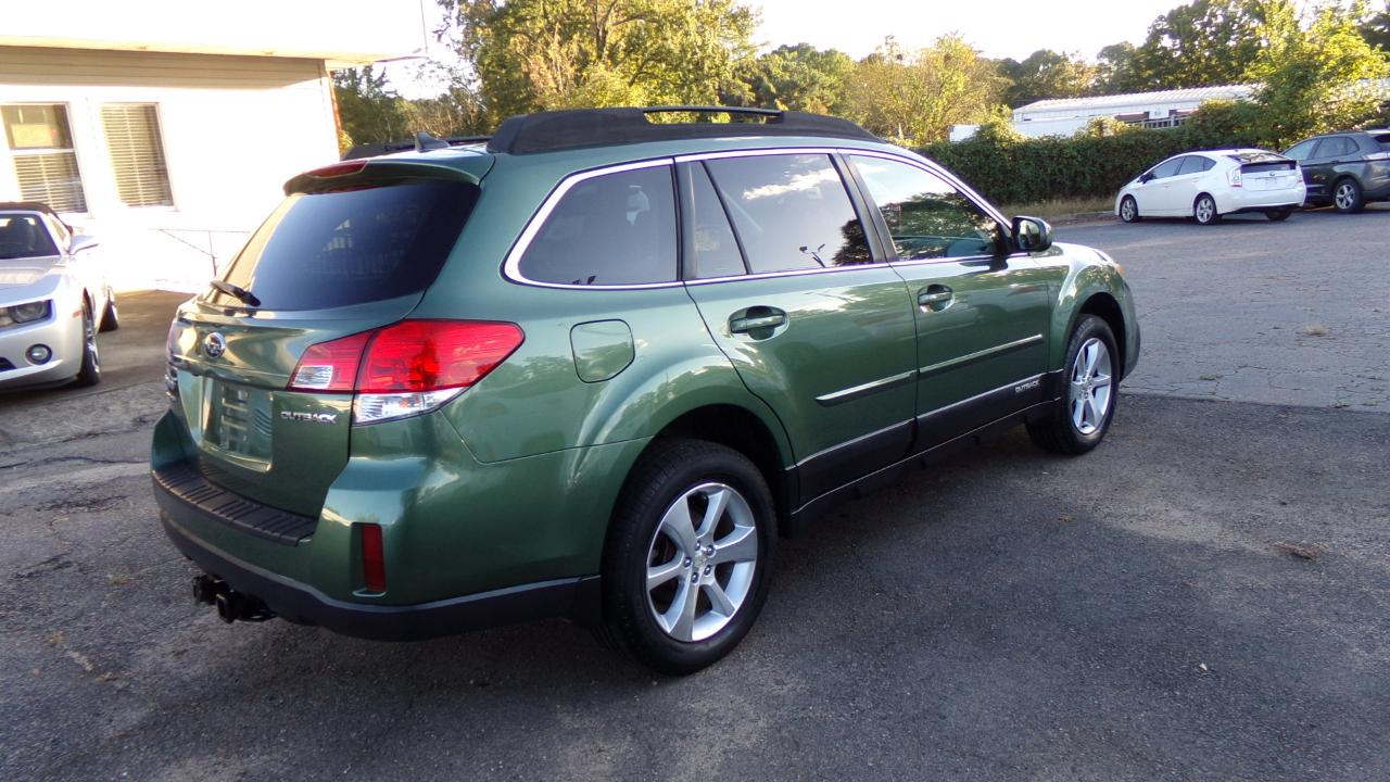 Subaru Outback 4dr Wgn H4 Auto 2.5i Limited 2013