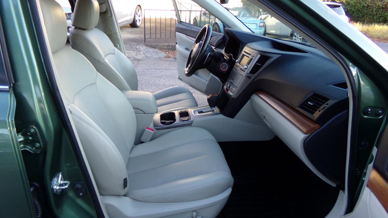 Subaru Outback 4dr Wgn H4 Auto 2.5i Limited 2013