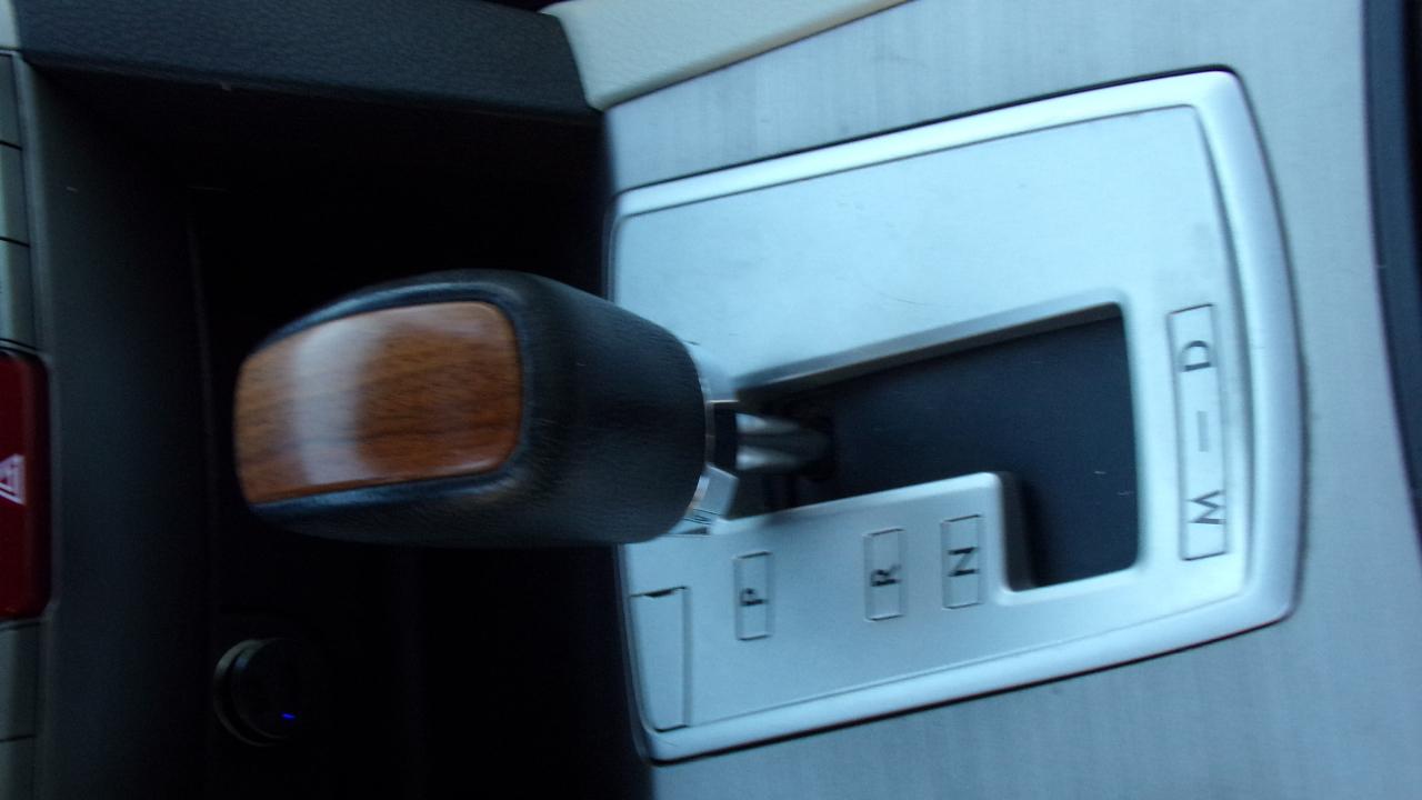 Subaru Outback 4dr Wgn H4 Auto 2.5i Limited 2013