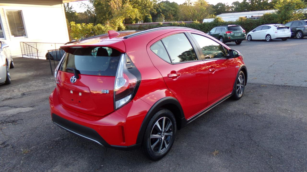 Toyota Prius c Three (Natl) 2018