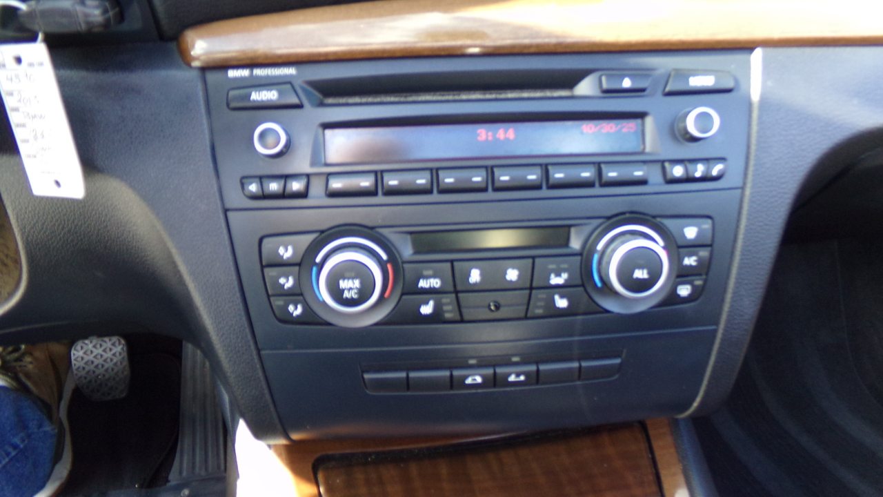 BMW 1 Series 2dr Conv 128i SULEV 2013 BMW 1 Series 2dr Conv 128i SULEV 2013