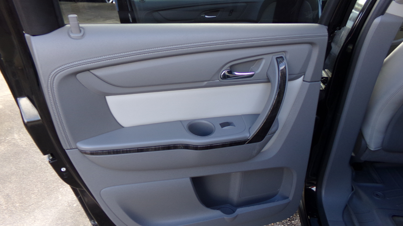 GMC Acadia FWD 4dr SLT w/SLT-1 2016 GMC Acadia FWD 4dr SLT w/SLT-1 2016