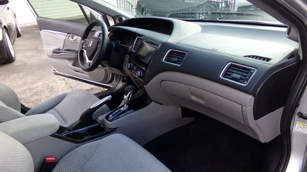 Honda Civic Hybrid 4dr Sdn L4 CVT 2015 Honda Civic Hybrid 4dr Sdn L4 CVT 2015