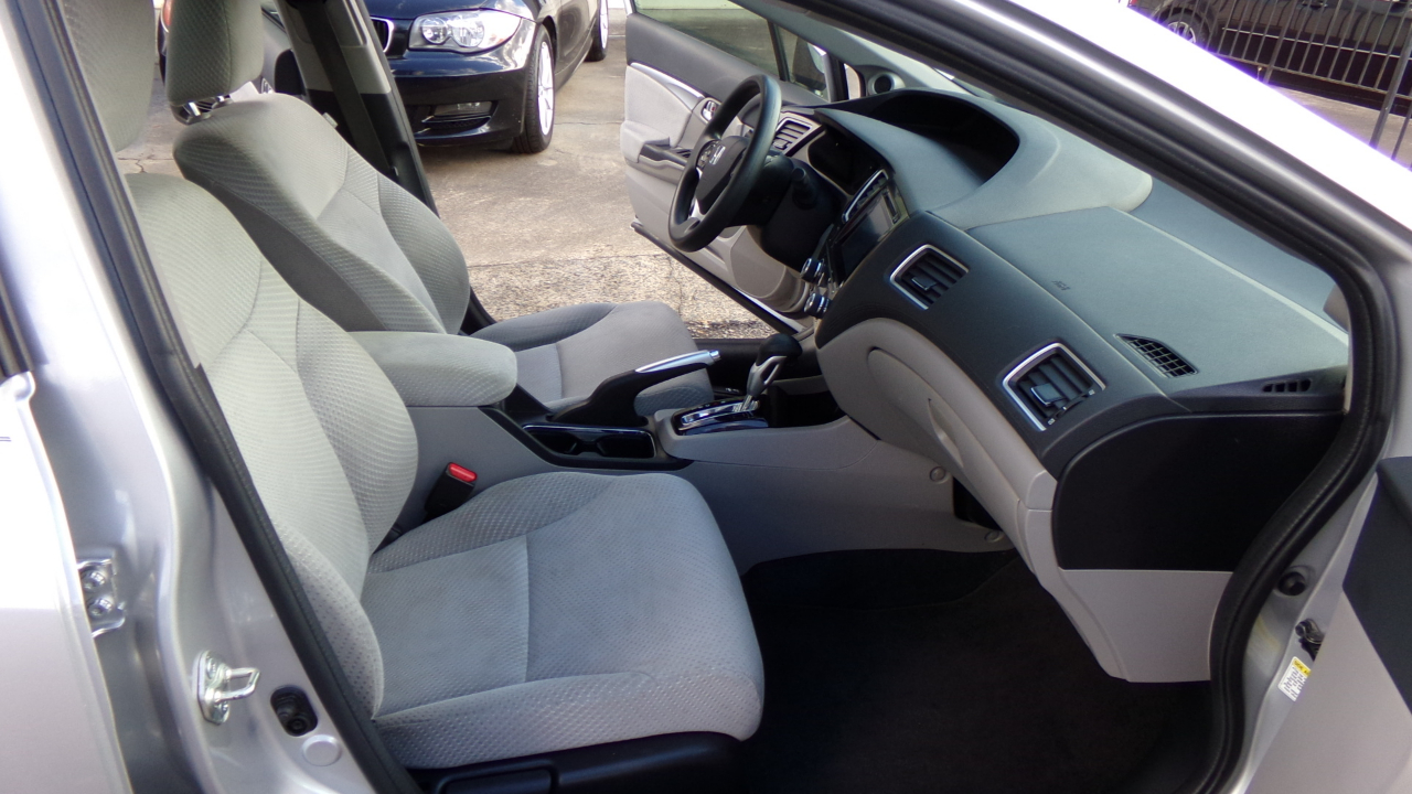 Honda Civic Hybrid 4dr Sdn L4 CVT 2015 Honda Civic Hybrid 4dr Sdn L4 CVT 2015