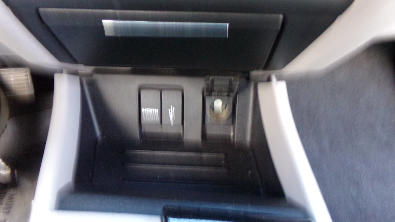 Honda Civic Hybrid 4dr Sdn L4 CVT 2015 Honda Civic Hybrid 4dr Sdn L4 CVT 2015