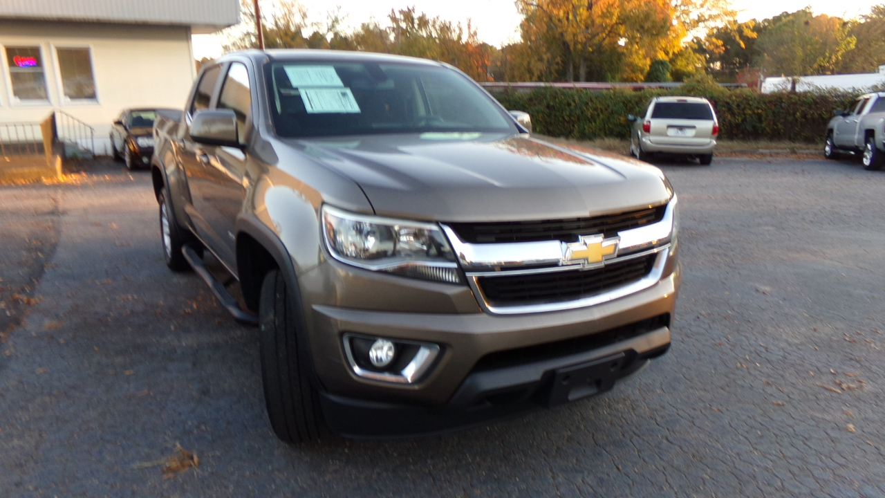 2015 Chevrolet Colorado LT photo 3