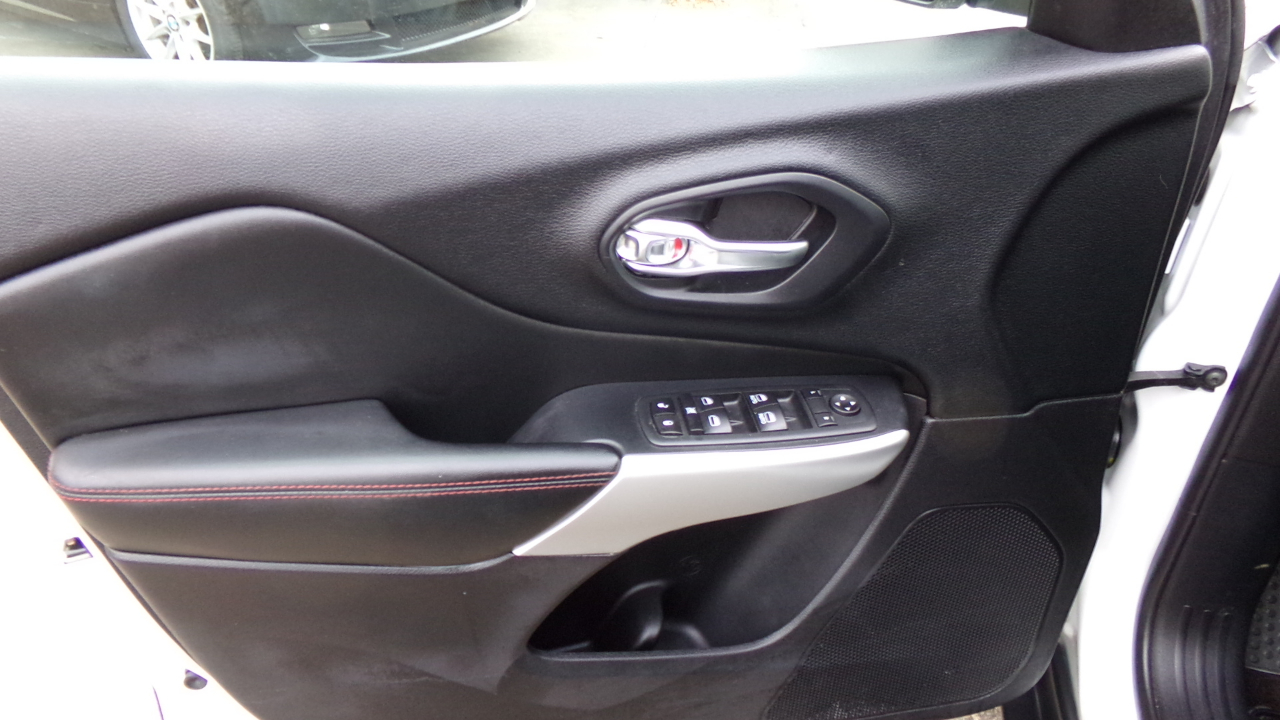 Jeep Cherokee Trailhawk 4x4 *Ltd Avail* 2017