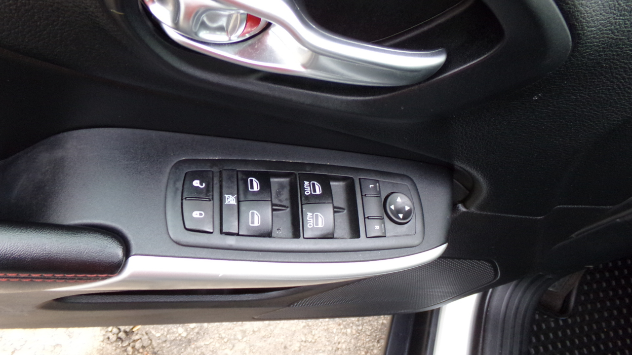 Jeep Cherokee Trailhawk 4x4 *Ltd Avail* 2017