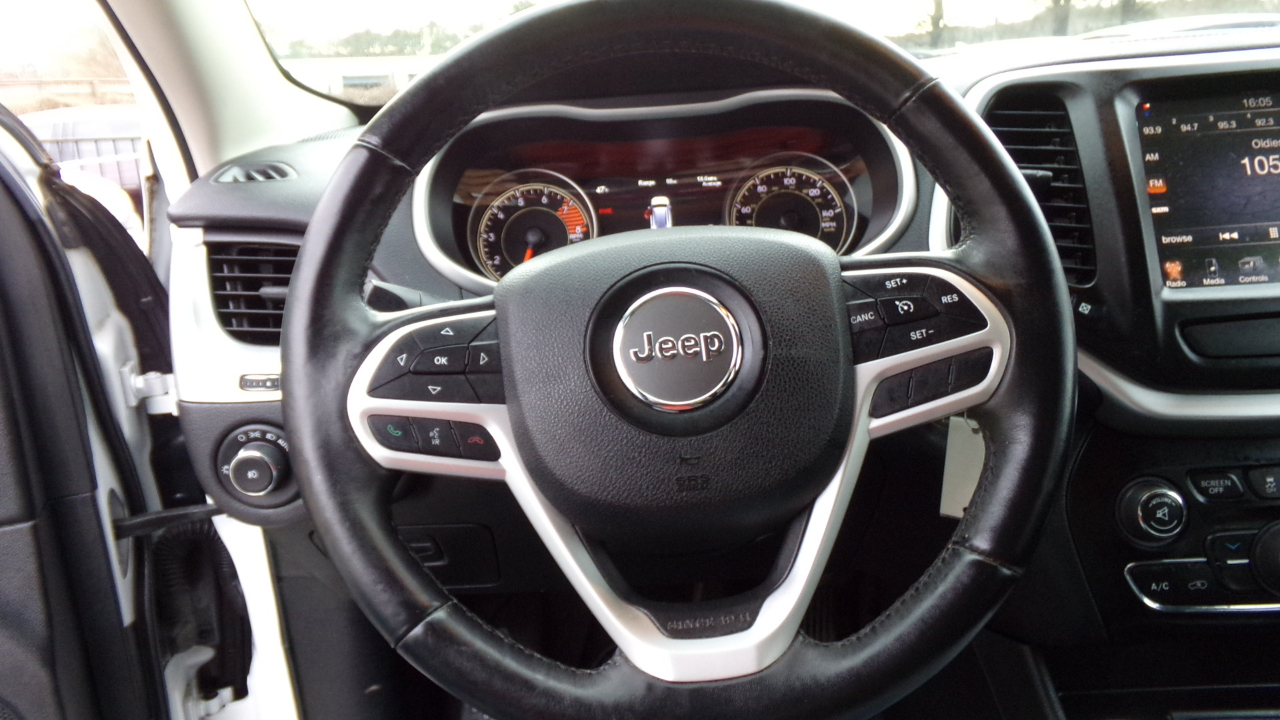 Jeep Cherokee Trailhawk 4x4 *Ltd Avail* 2017