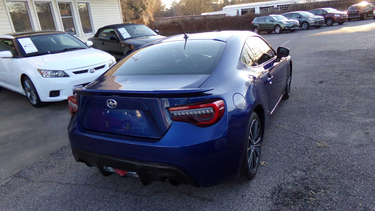 Scion FR-S 2dr Cpe Auto (Natl) 2014