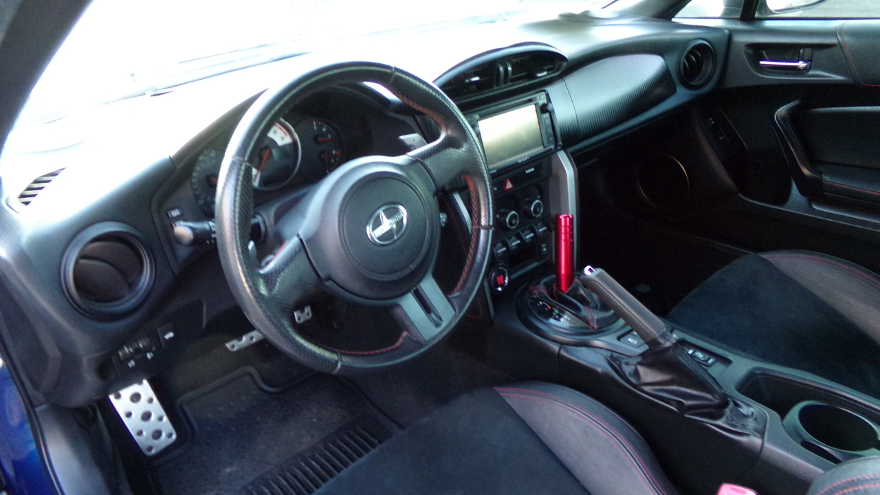 Scion FR-S 2dr Cpe Auto (Natl) 2014