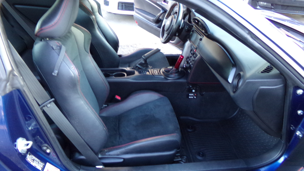 Scion FR-S 2dr Cpe Auto (Natl) 2014