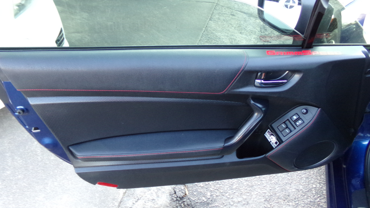 Scion FR-S 2dr Cpe Auto (Natl) 2014