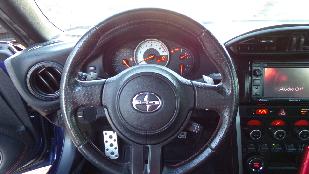 Scion FR-S 2dr Cpe Auto (Natl) 2014