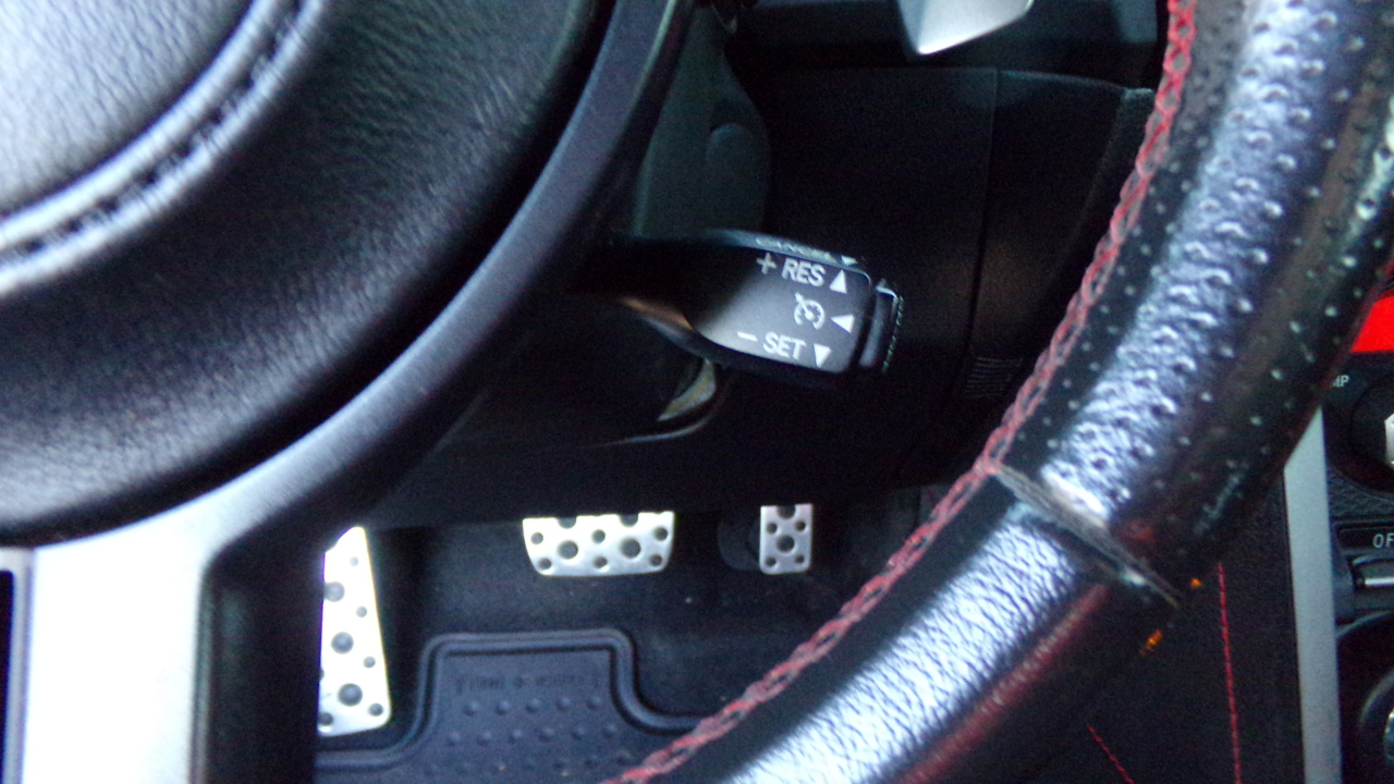 Scion FR-S 2dr Cpe Auto (Natl) 2014