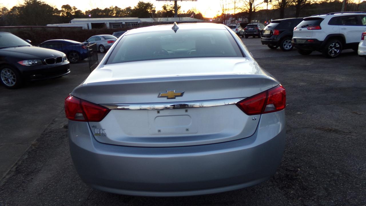 Chevrolet Impala 4dr Sdn LT w/1LT 2018