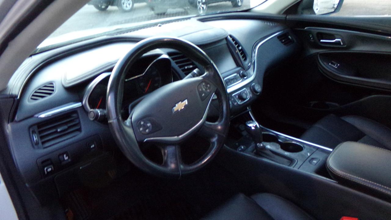 Chevrolet Impala 4dr Sdn LT w/1LT 2018