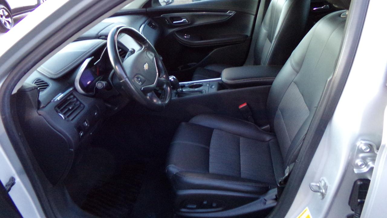 Chevrolet Impala 4dr Sdn LT w/1LT 2018