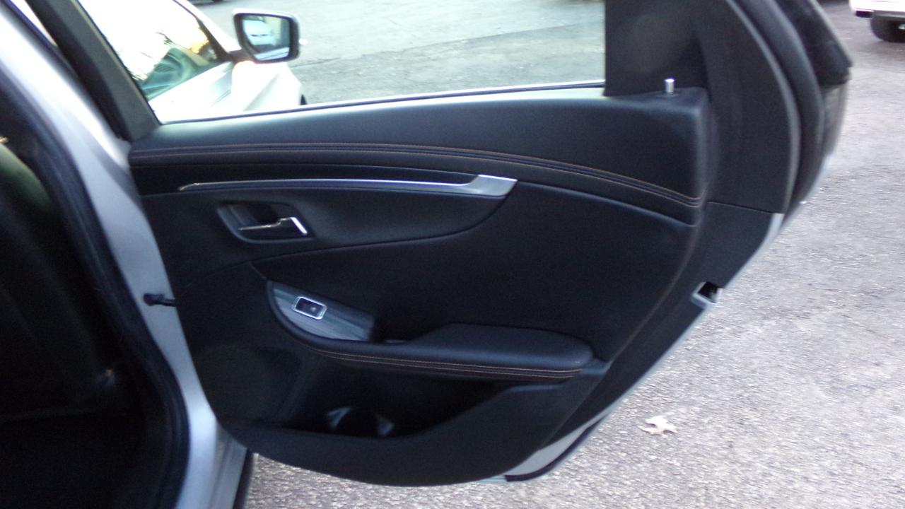 Chevrolet Impala 4dr Sdn LT w/1LT 2018