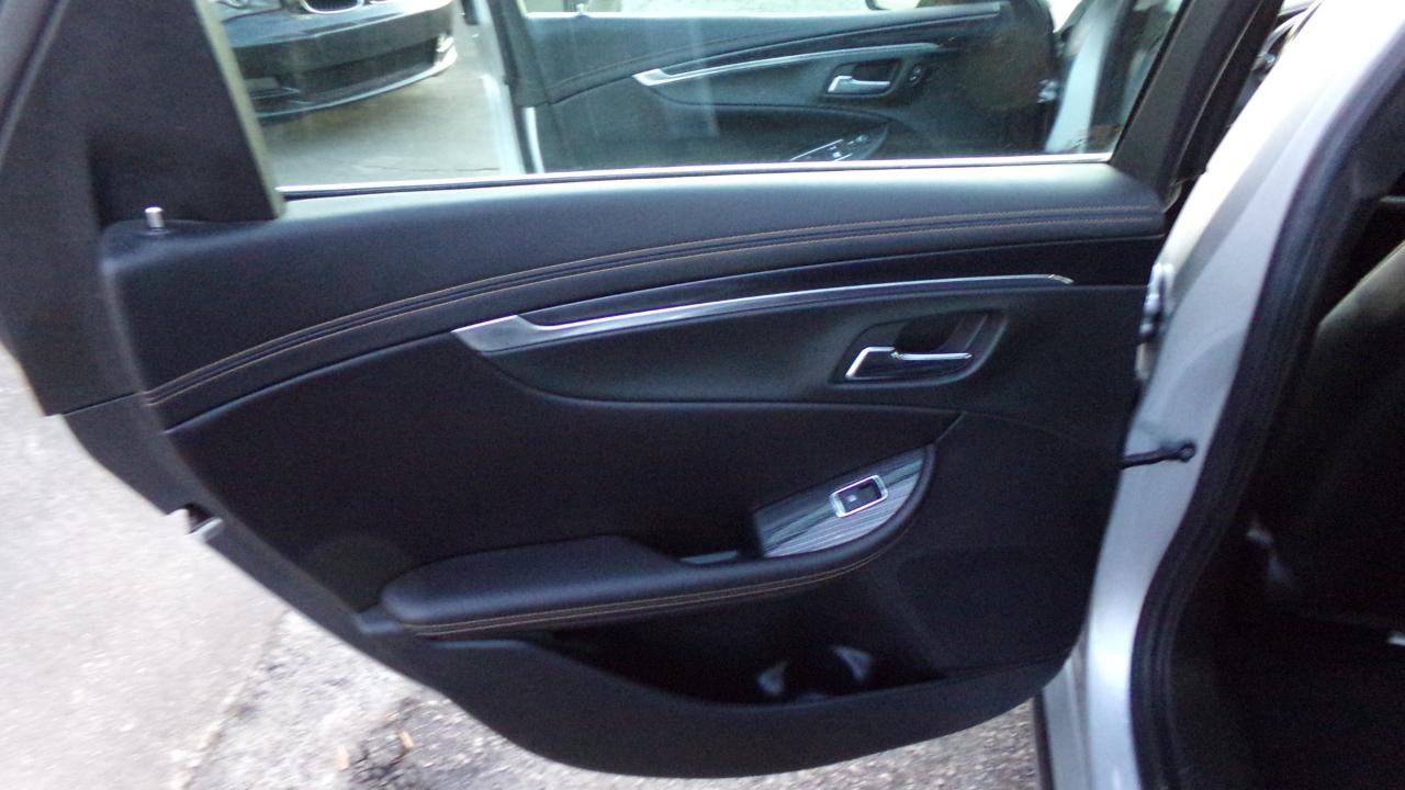 Chevrolet Impala 4dr Sdn LT w/1LT 2018