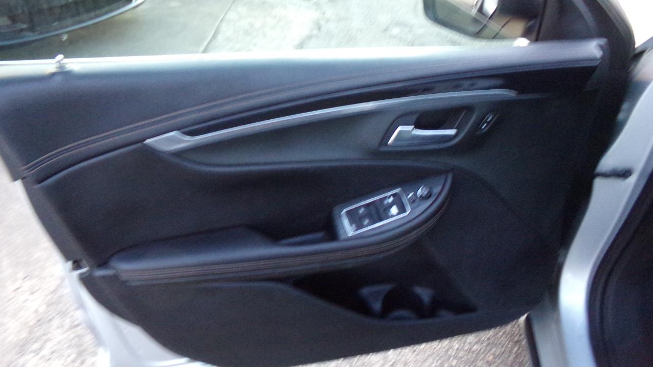 Chevrolet Impala 4dr Sdn LT w/1LT 2018