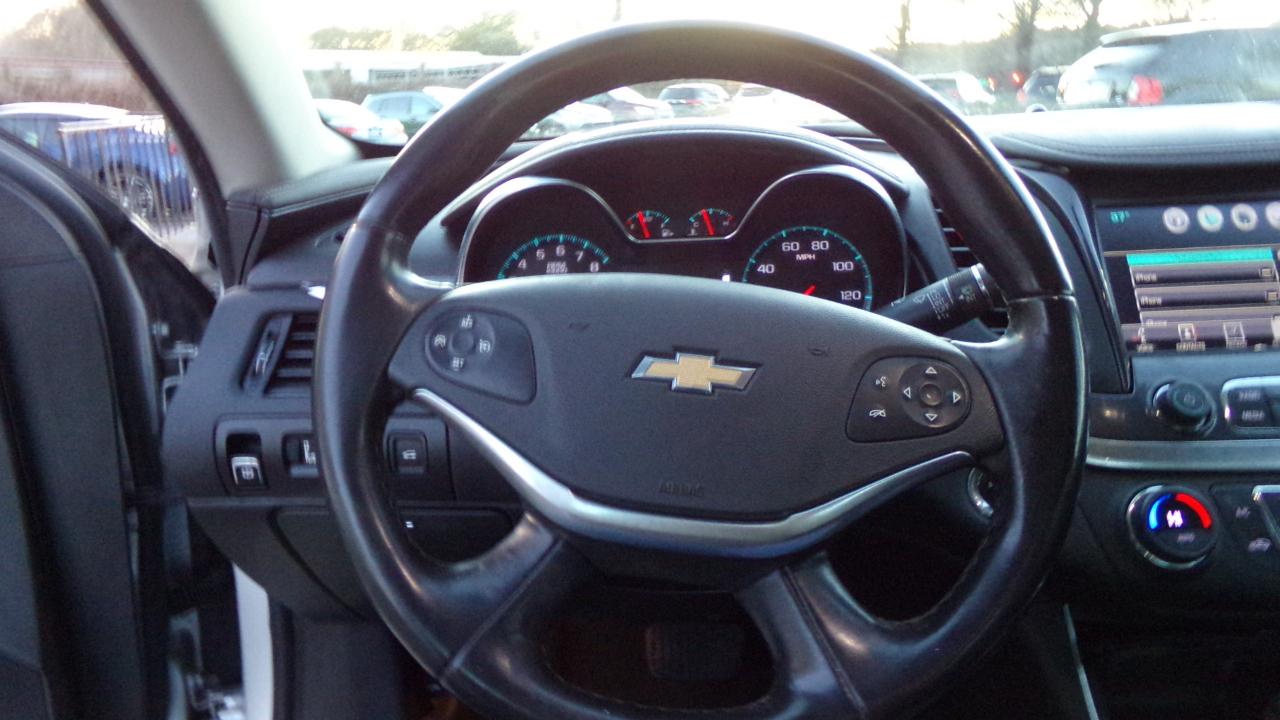 Chevrolet Impala 4dr Sdn LT w/1LT 2018