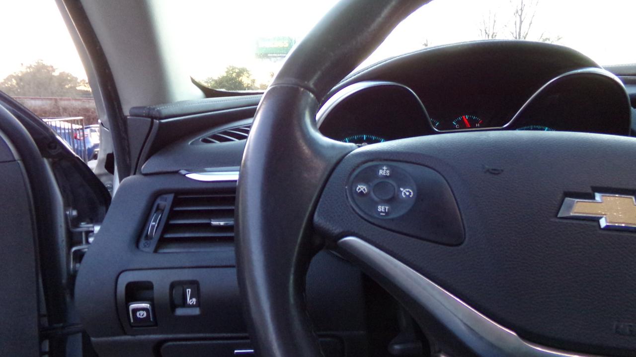 Chevrolet Impala 4dr Sdn LT w/1LT 2018
