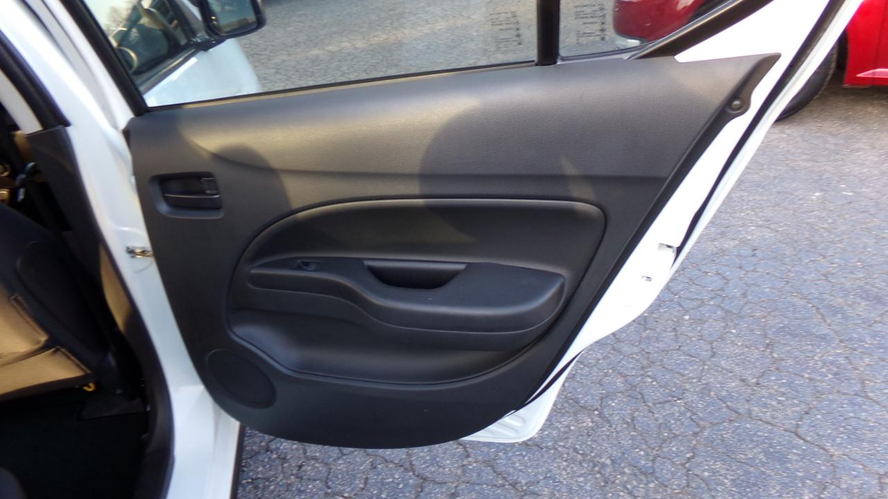 Mitsubishi Mirage G4 SE CVT 2020