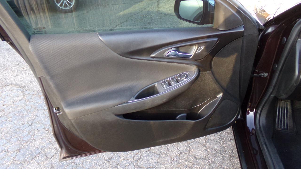 Chevrolet Malibu 4dr Sdn LT 2020