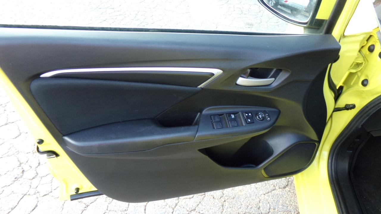 Honda Fit 5dr HB CVT LX 2016