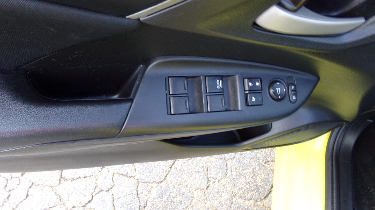 Honda Fit 5dr HB CVT LX 2016