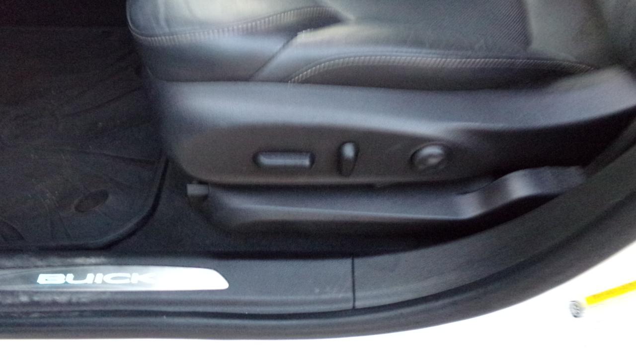 Buick Envision FWD 4dr Essence 2017