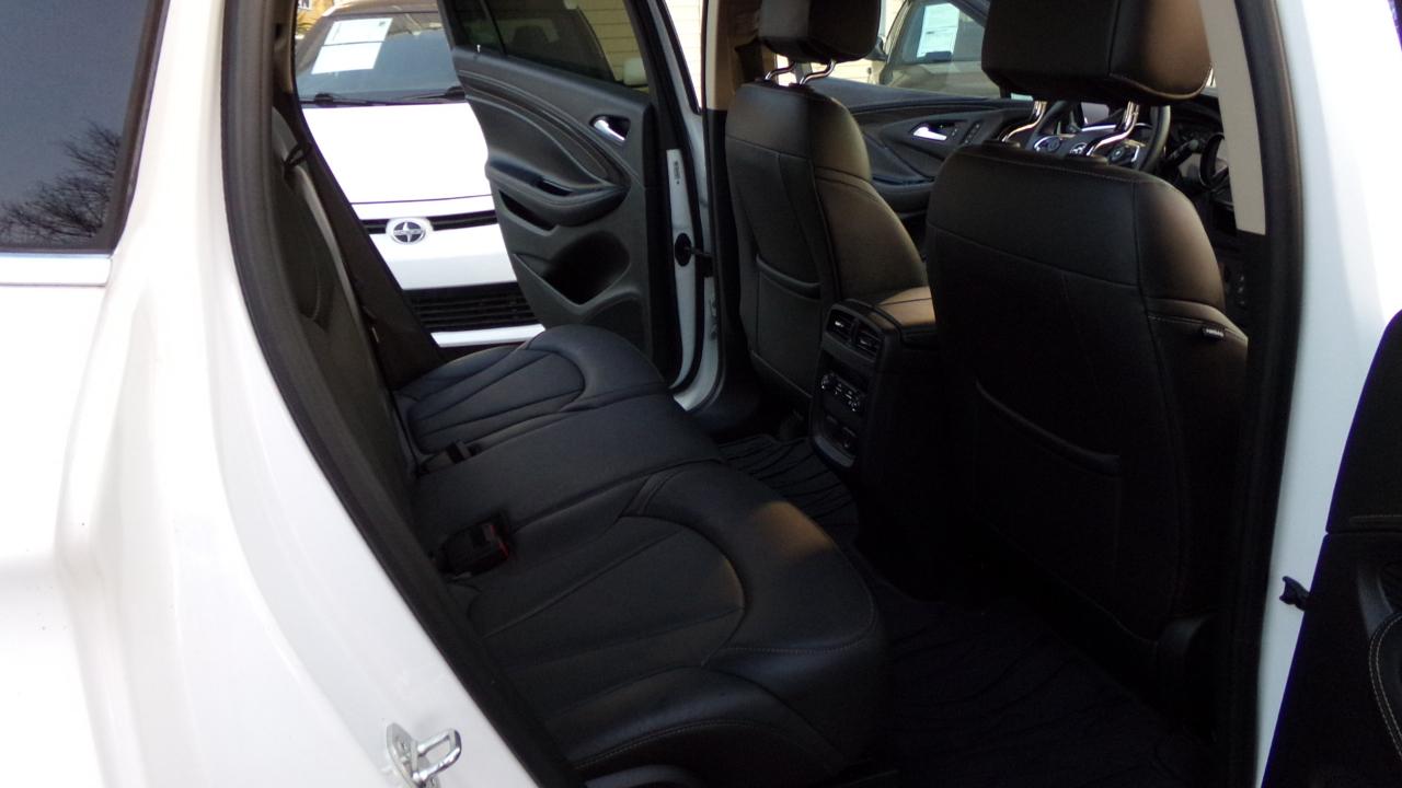 Buick Envision FWD 4dr Essence 2017