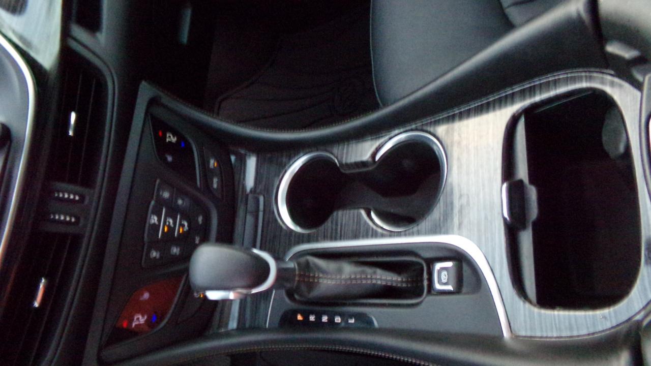 Buick Envision FWD 4dr Essence 2017