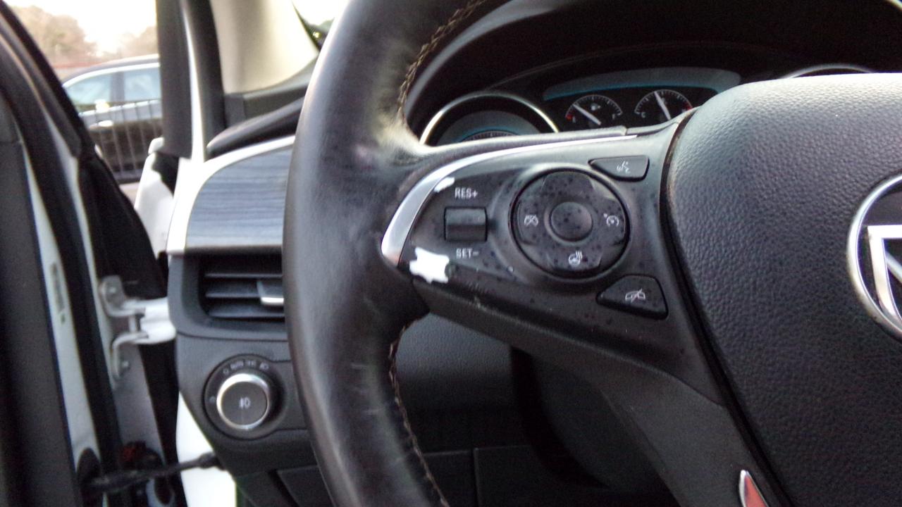 Buick Envision FWD 4dr Essence 2017