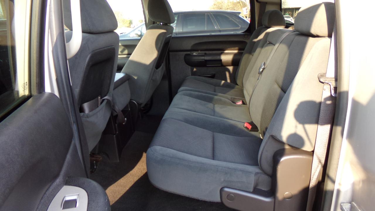 Chevrolet Silverado 1500 2WD Crew Cab 143.5" LT 2009