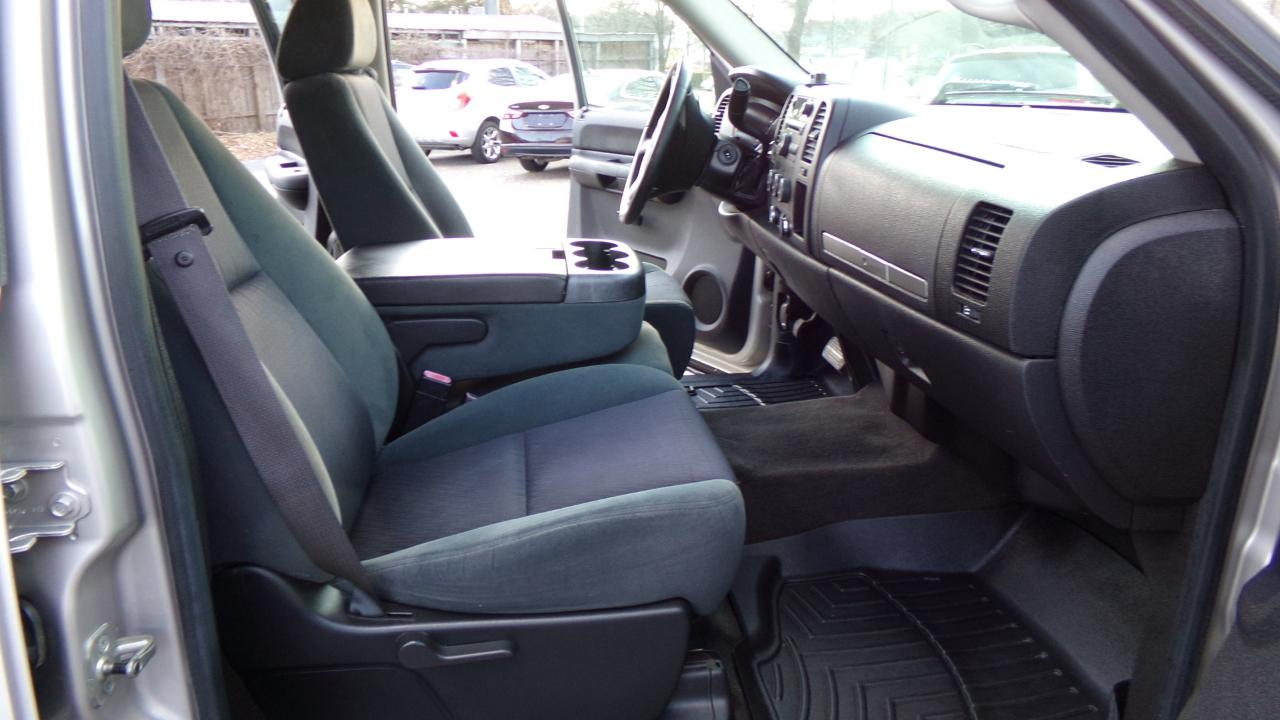 Chevrolet Silverado 1500 2WD Crew Cab 143.5" LT 2009