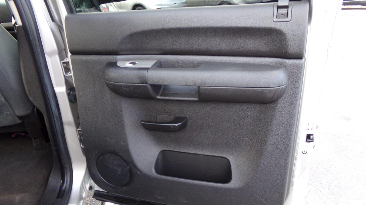 Chevrolet Silverado 1500 2WD Crew Cab 143.5" LT 2009