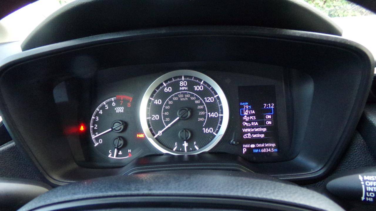 Toyota Corolla LE CVT (Natl) 2021